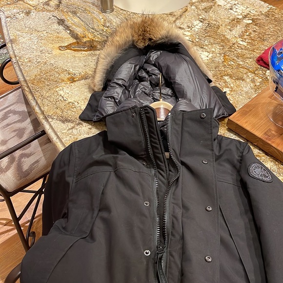 Brand new Canada Goose coat. - Picture 5 of 7